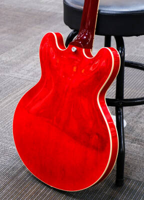 Store Special Product - Gibson - ES-335 DOT Semi-Hollow Body Electric - Sixties Cherry